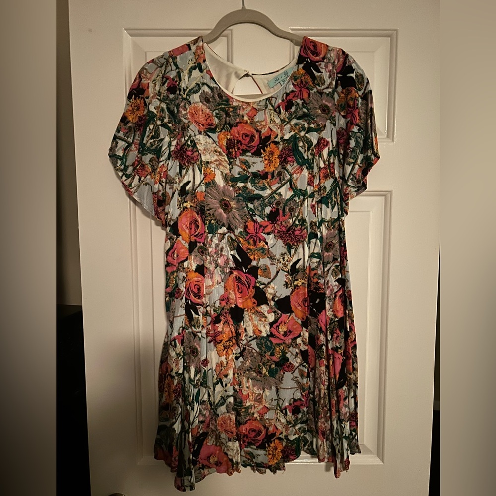 She + Sky mini swing dress w open back - Size M - pink/green/black floral design